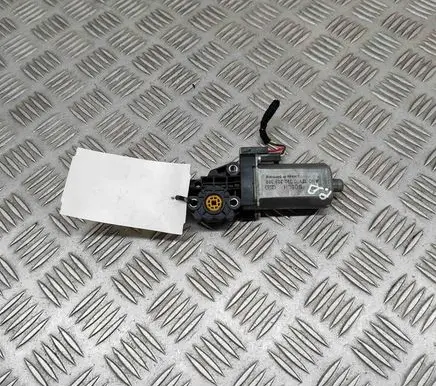 Porsche Cayenne (92A) Seat adjustment motor 0390203389