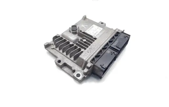 Ford Mondeo MK V Engine control unit/module DS71-12B684-XC 28575336 HS7A-12A650-CBA