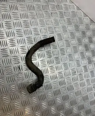 Volkswagen PASSAT B6 Engine coolant pipe/hose