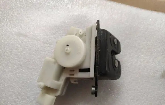 Toyota Corolla E210 E21 Loading door lock 