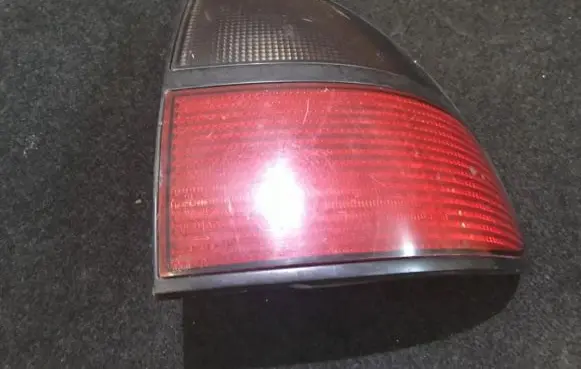Renault Laguna I Rear/tail lights 770082001