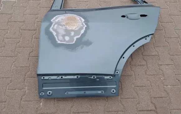KIA Sportage Rear door