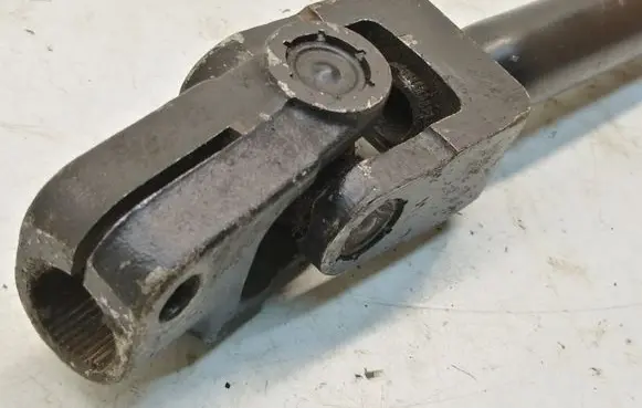 Volkswagen Transporter - Caravelle T4 Steering column universal joint