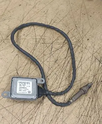Mercedes-Benz E W212 Lambda probe sensor A0009053603