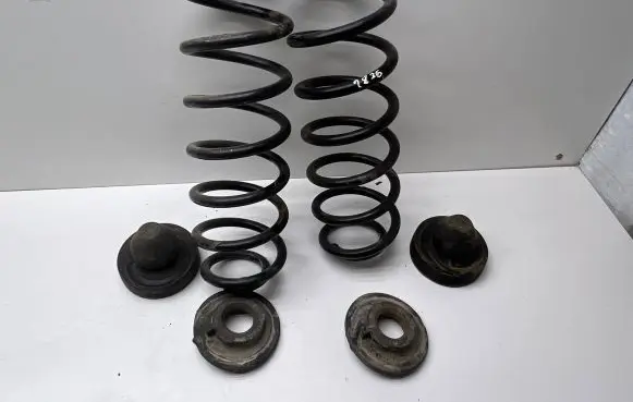 Volkswagen Cross Touran I Rear coil spring