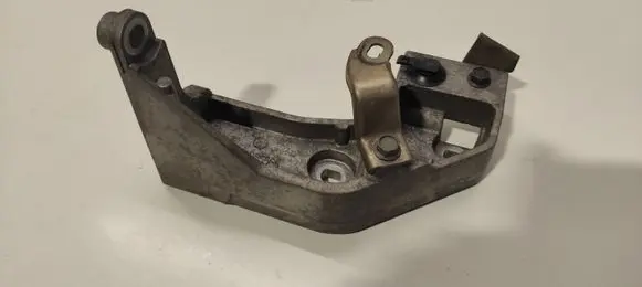 Mitsubishi Space Star Engine mounting bracket 8200055566