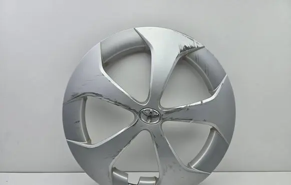 Toyota Prius (XW30) R16 wheel hub/cap/trim 4260247060