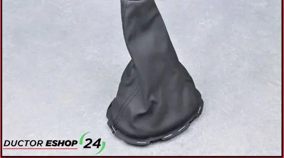 Toyota Yaris Gear lever shifter trim leather/knob 588420D050