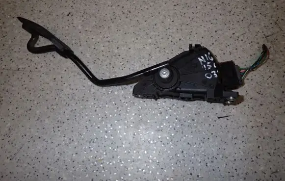 Nissan Almera N16 Pedal assembly 180002AU410