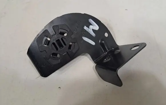 BMW iX Radiator support slam panel bracket 8475150
