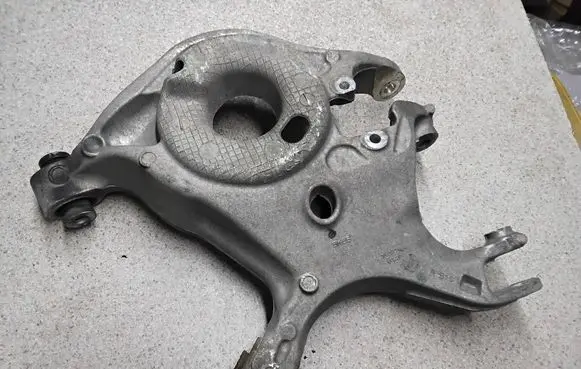 Ford Mustang VI Rear upper control arm/wishbone 5K651