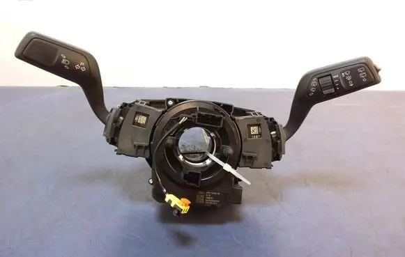 Ford Ecosport Other switches/knobs/shifts GN153F944BH