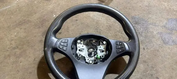 BMW X3 E83 Steering wheel
