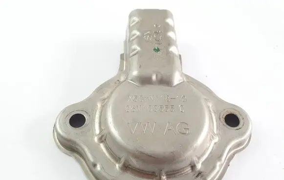 Porsche Panamera (971) Timing chain cover 06M103555C