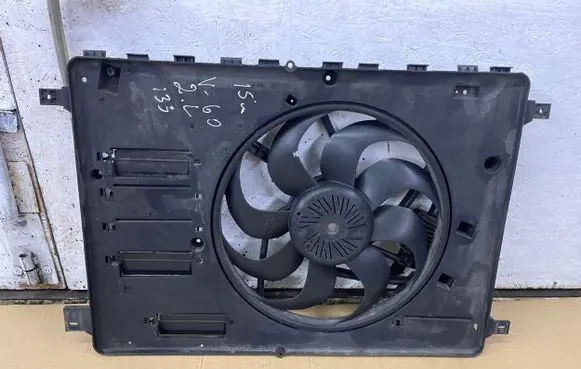 Volvo V60 Radiator cooling fan shroud