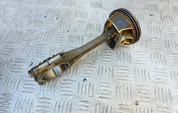 Volkswagen Atlas Piston with connecting rod 89L126 UK2