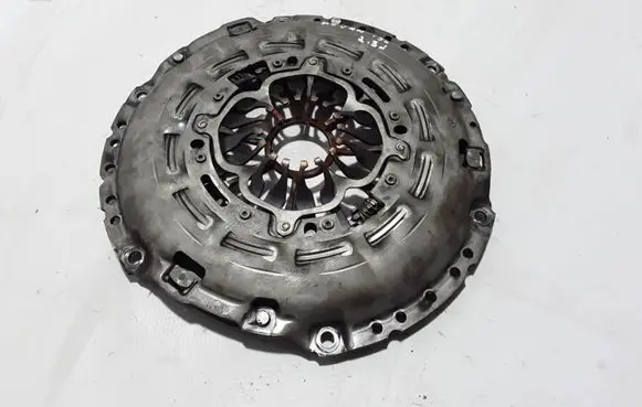 Opel Movano B Pressure plate 302052305R