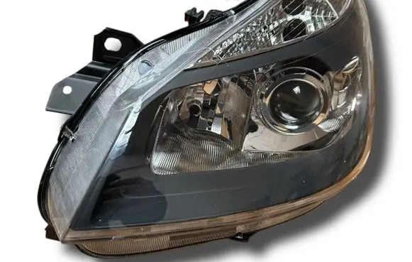 Renault Clio IV Central body control module RN3254914