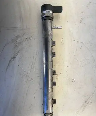 BMW 3 E90 E91 Fuel main line pipe 780912704 0281002738