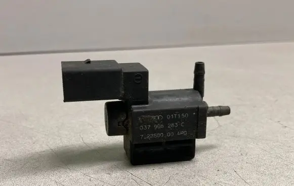 Audi A4 S4 B8 8K Turbo solenoid valve 037906283C 72288000