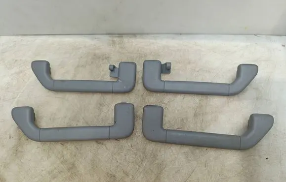Volkswagen Touareg I Front interior roof grab handle 7L0857608A 7L0857607A
