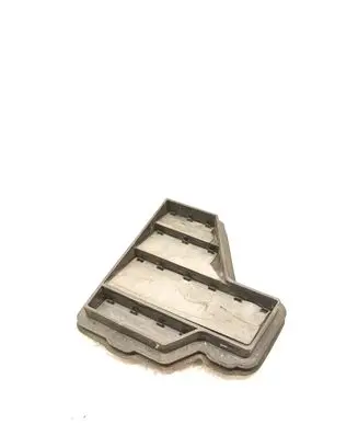 Quarter panel pressure vent
