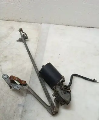 Mercedes-Benz W123 Front wiper linkage 0401979