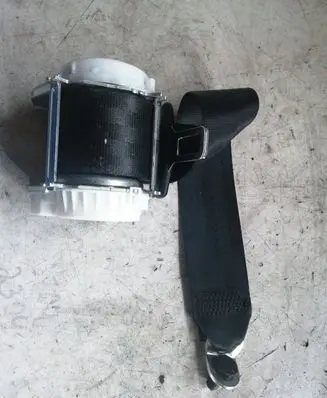 Audi A3 S3 A3 Sportback 8P Rear seatbelt 33035173