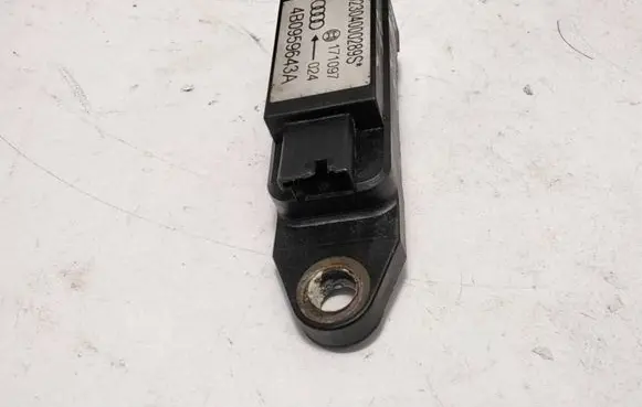 Audi A6 S6 C5 4B Airbag deployment crash/impact sensor 4B0959643A 171097 02304000289S
