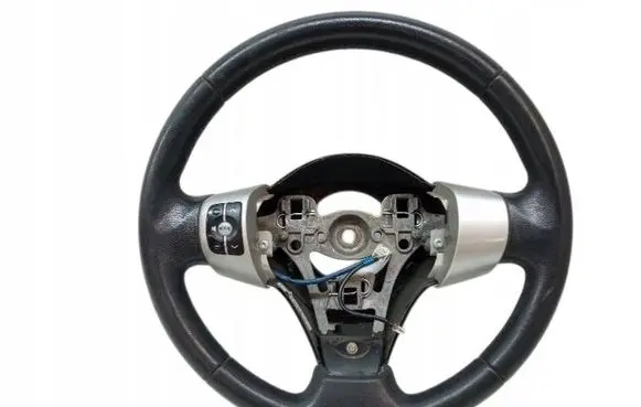 Toyota Yaris Steering wheel 305460899
