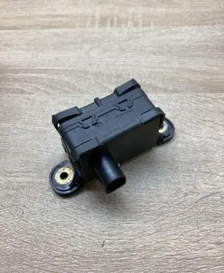 Volkswagen Golf V ESP acceleration yaw rate sensor 7H0907655A