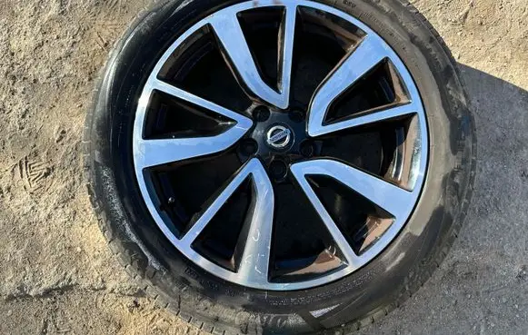 Nissan X-Trail T32 R19 alloy rim 