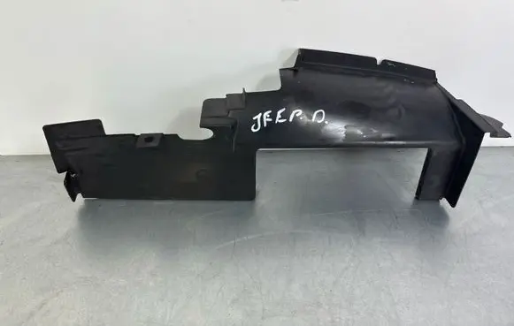 Jeep Grand Cherokee Intercooler air guide/duct channel M161098A