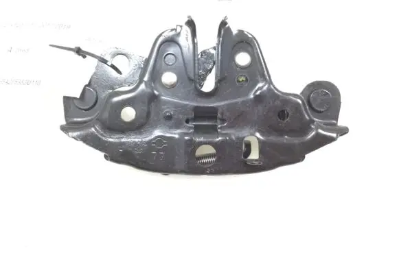 Nissan Qashqai Engine bonnet (hood) release handle
