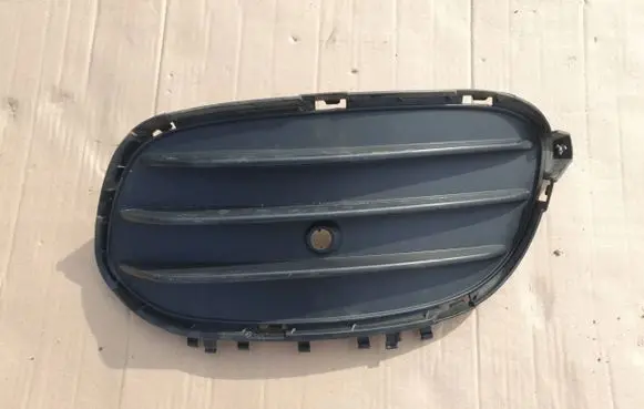 Mercedes-Benz GLA W156 Front bumper lower grill A1568858800