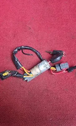Peugeot 206 Ignition lock 369023
