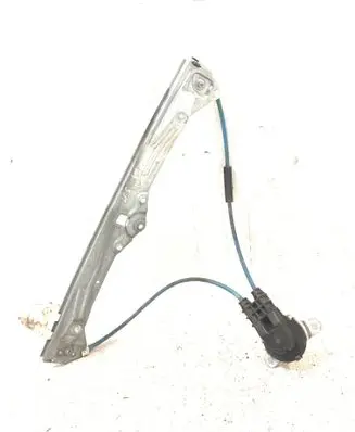 Rear door manual window regulator