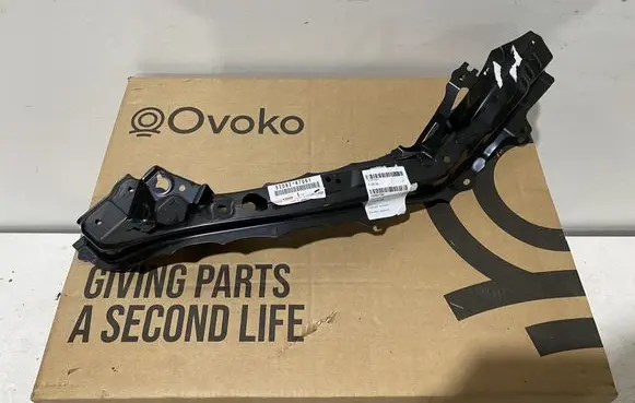 Toyota Prius xw60 Headlight/headlamp mounting bracket 5208247061 5208247060