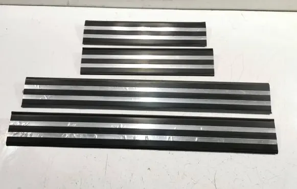 BMW 5 E34 sill trim set (inner) 