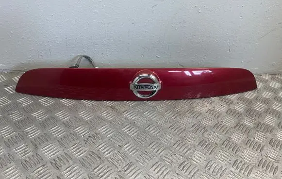 Nissan Juke I F15 Trunk door license plate light bar 908681KA6A