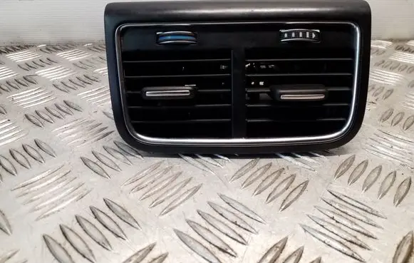 Audi A5 Sportback 8TA Rear air vent grill 8K0819203H