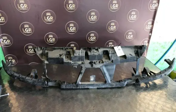 Renault Scenic II - Grand scenic II Radiator support slam panel 8200140174