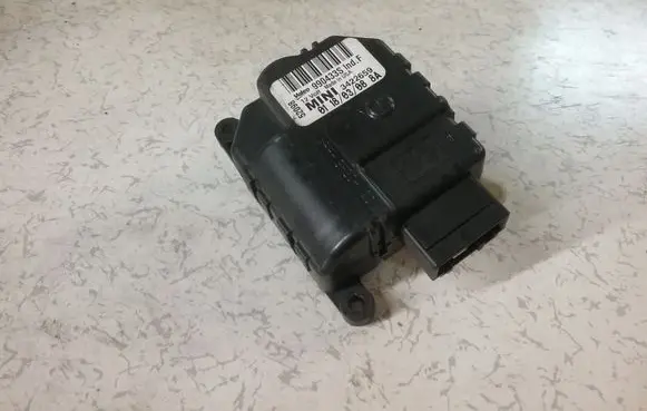 Mini One - Cooper Coupe R56 Air flap motor/actuator 990433 52098 3422659