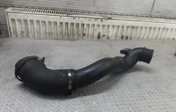 Volvo XC60 Intercooler hose/pipe