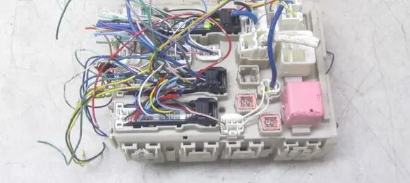 Fuse box set
