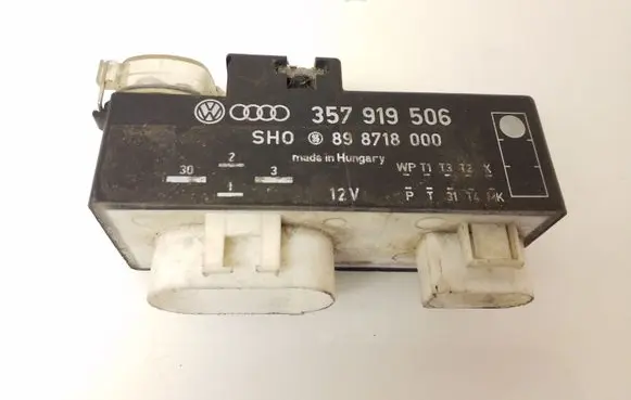 Volkswagen Sharan Coolant fan relay 357919506 898718000