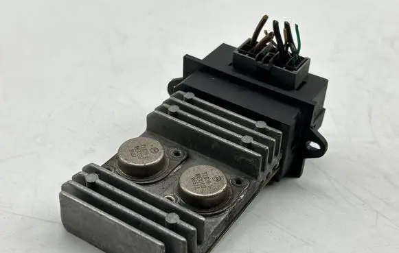 Renault Scenic I Heater blower motor/fan resistor 652873N 73412602 12V0297