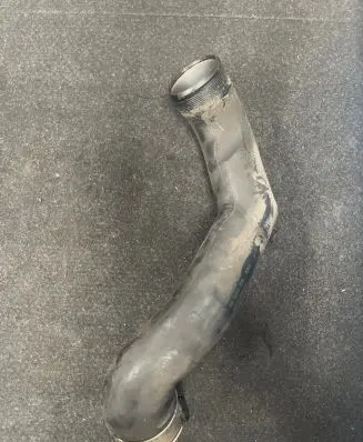 BMW 5 F10 F11 Intercooler hose/pipe 1022059503
