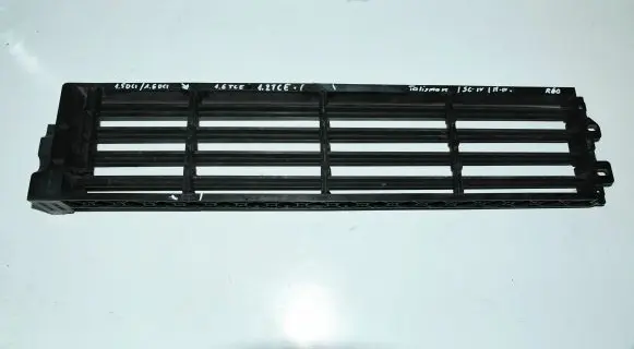 Renault Megane IV Intercooler air guide/duct channel 214F65316R