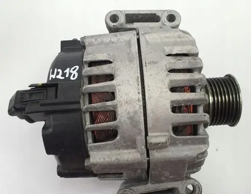 Mercedes-Benz CLS C218 X218 Generator/alternator A0009067500